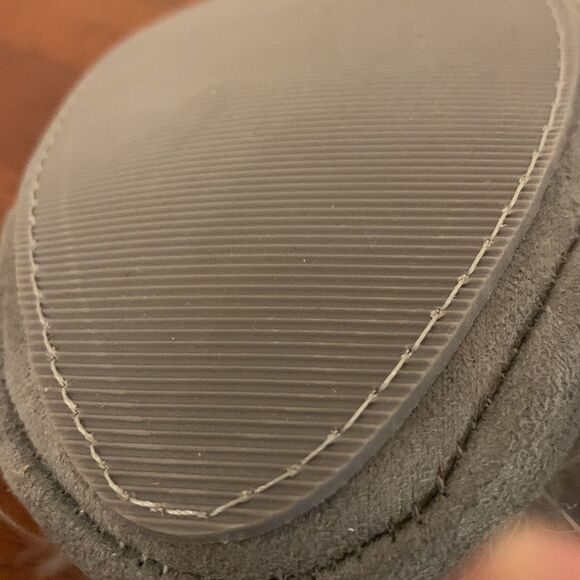 BC Studio Gray slip on house shoes detailed with faux fur - Picture 8 of 8